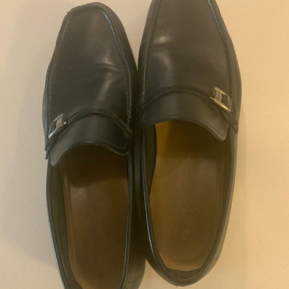 Ferragamo shoes - Picture 1 of 7